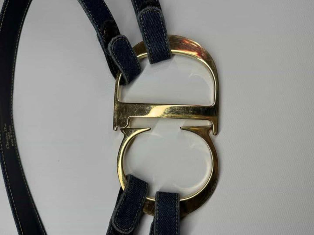 Thumbnail e4d85e39-6af1-478d-8247-463aa3397570