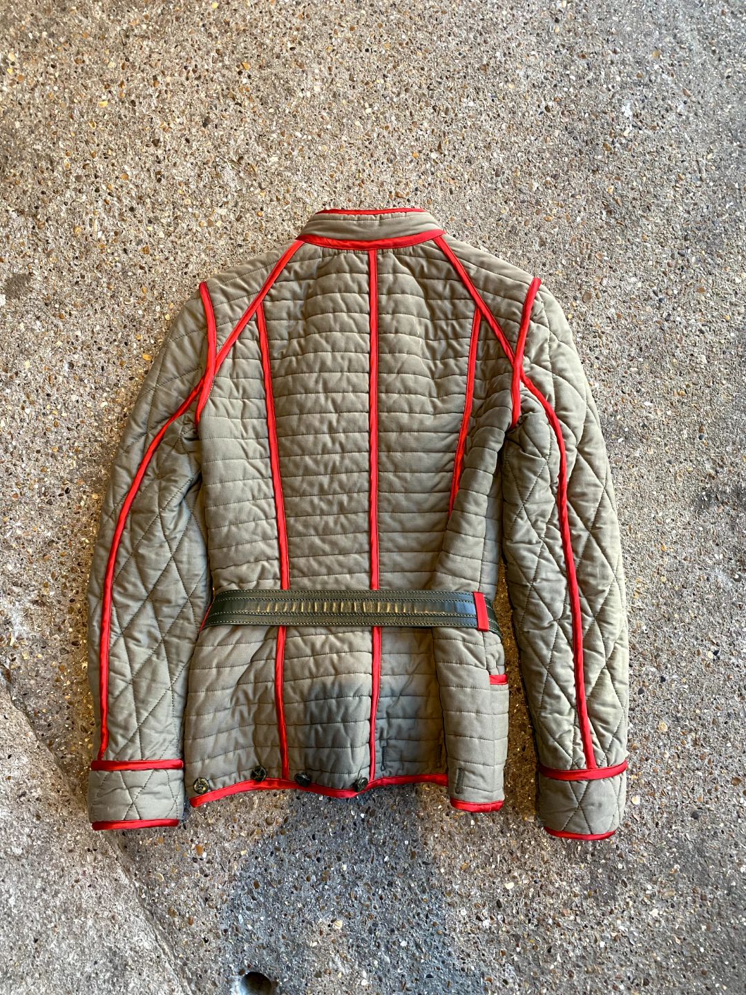 Thumbnail b3642253-c14b-4c15-8c08-4050349337b6