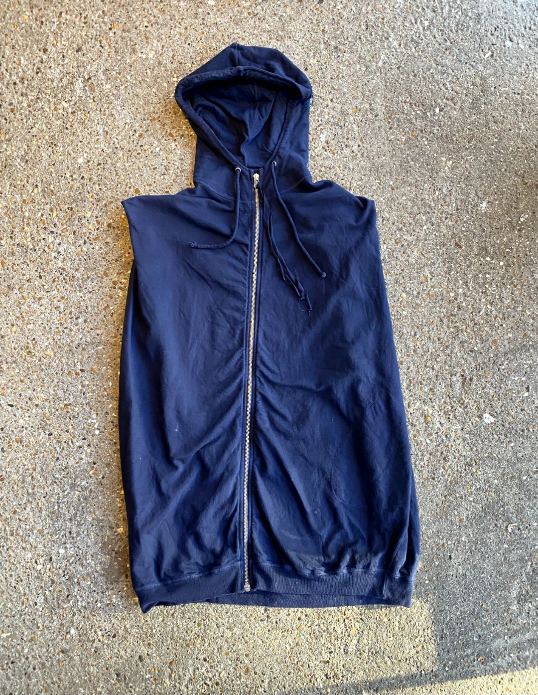 Martin Margiela Sleeveless Zip Hoodie Vest by MAISON MARGIELA in size M from TOPS category