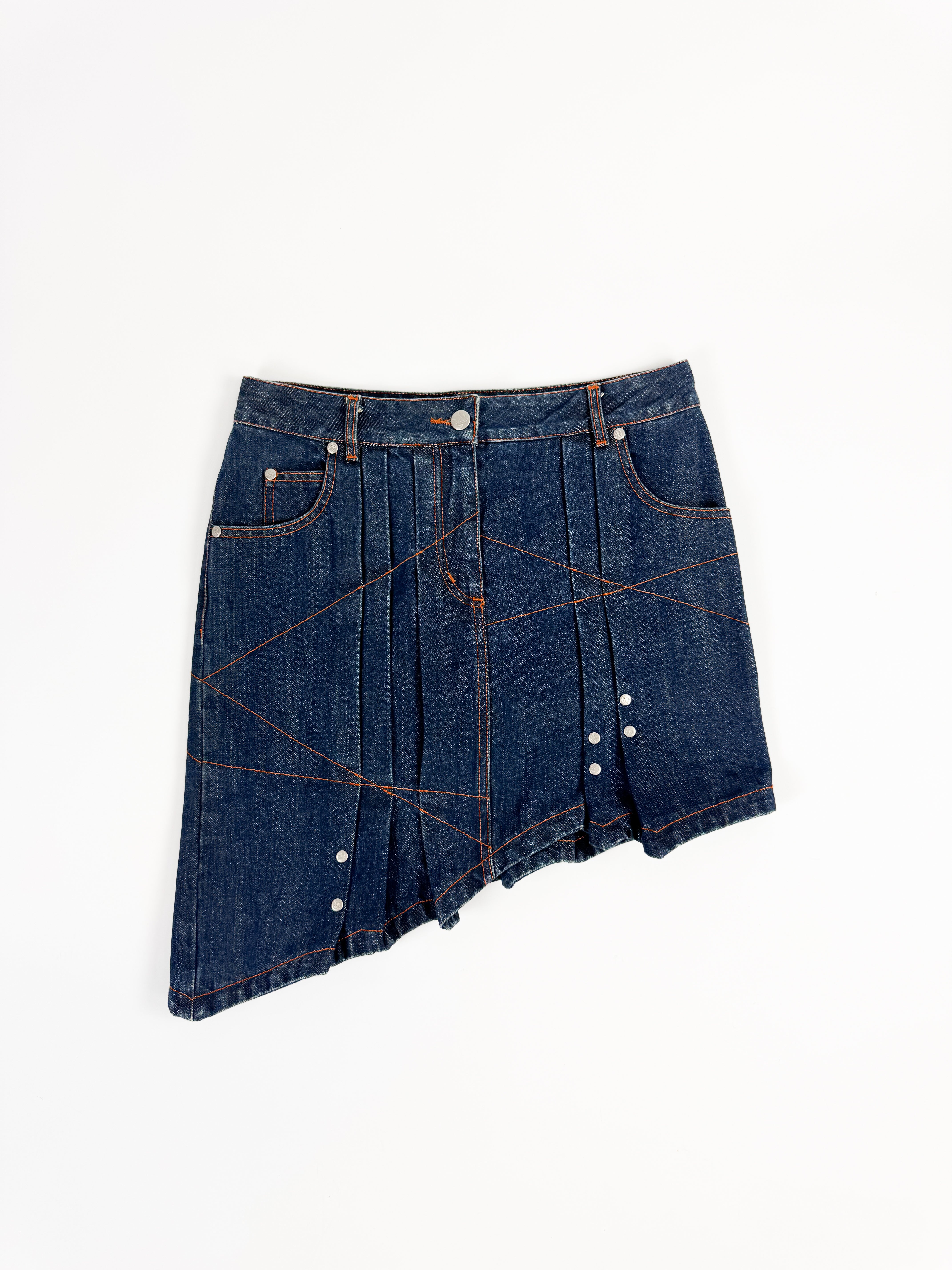 Thumbnail f6497d6e-f504-47b5-84a2-a6bde707fd63