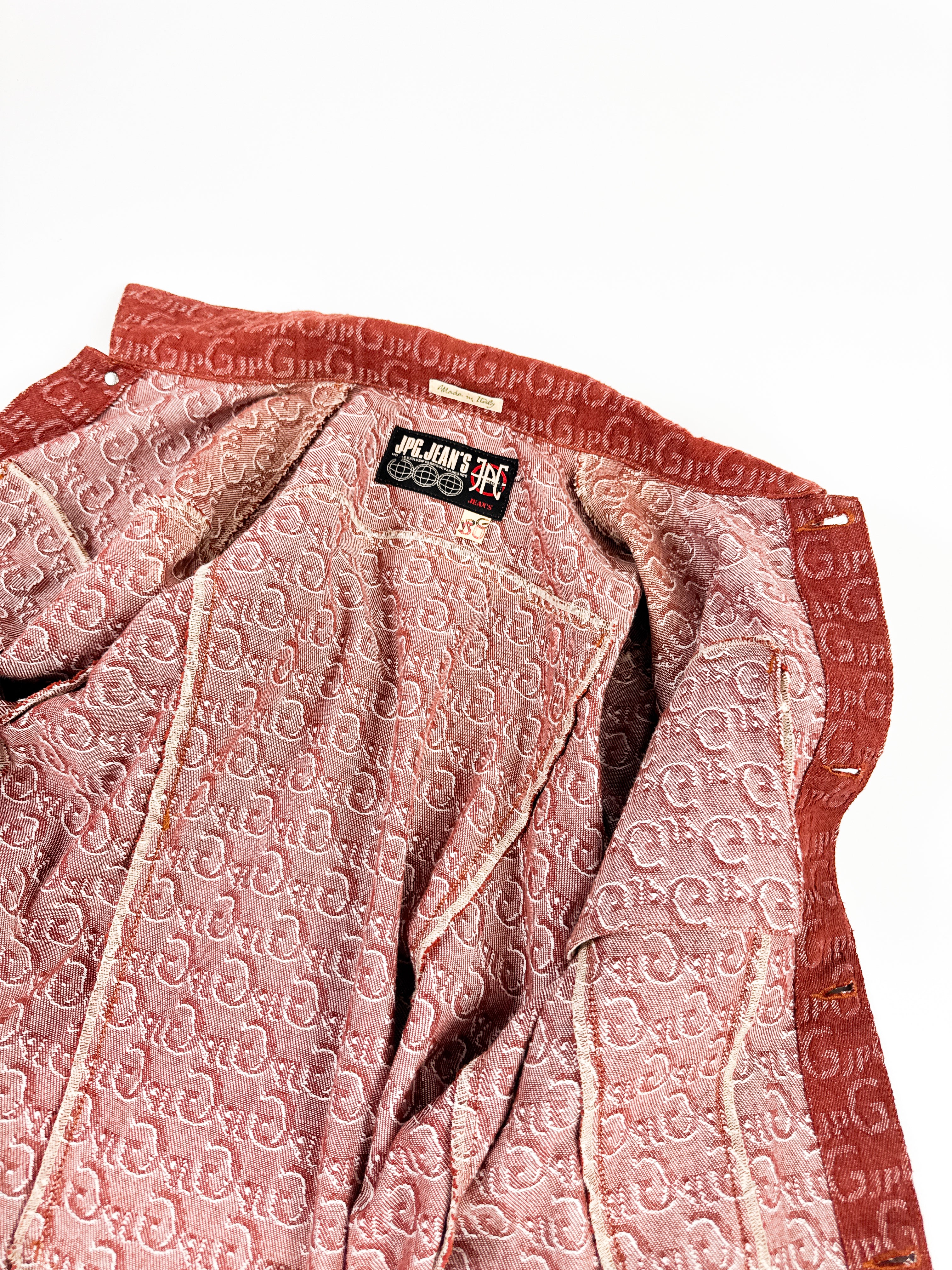 Thumbnail faa19a6d-0f10-491c-b166-e6e156b58d39