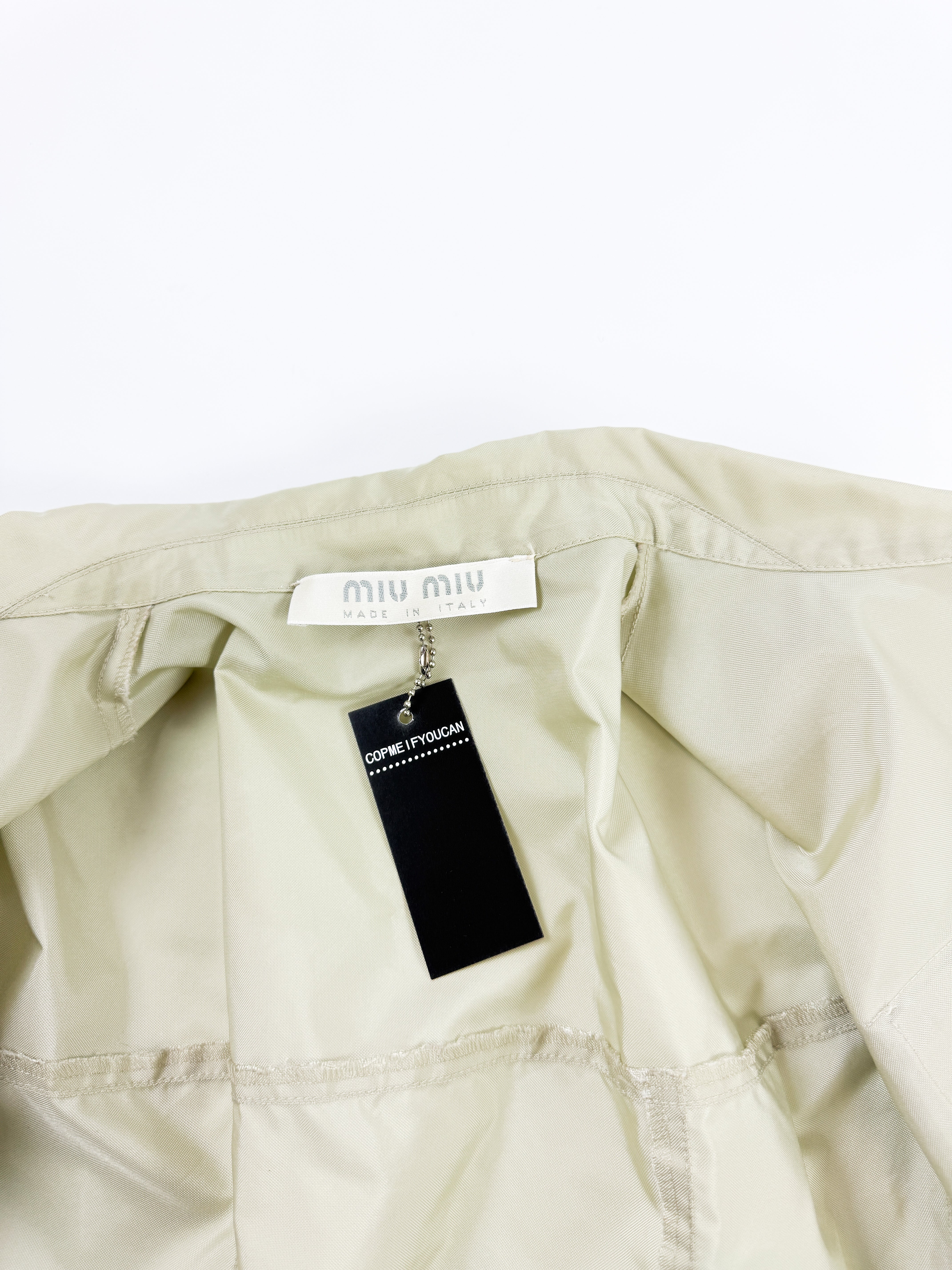 Thumbnail 31afe00c-0483-48f0-85fe-930a5016ab6f