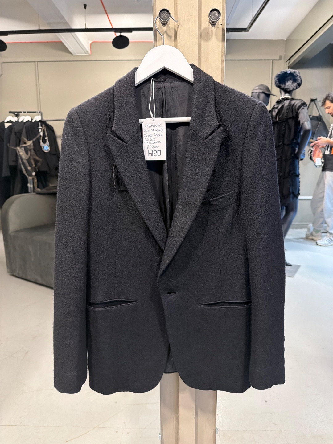 a822b1c8-817e-451f-b2c8-3af75323d1d8