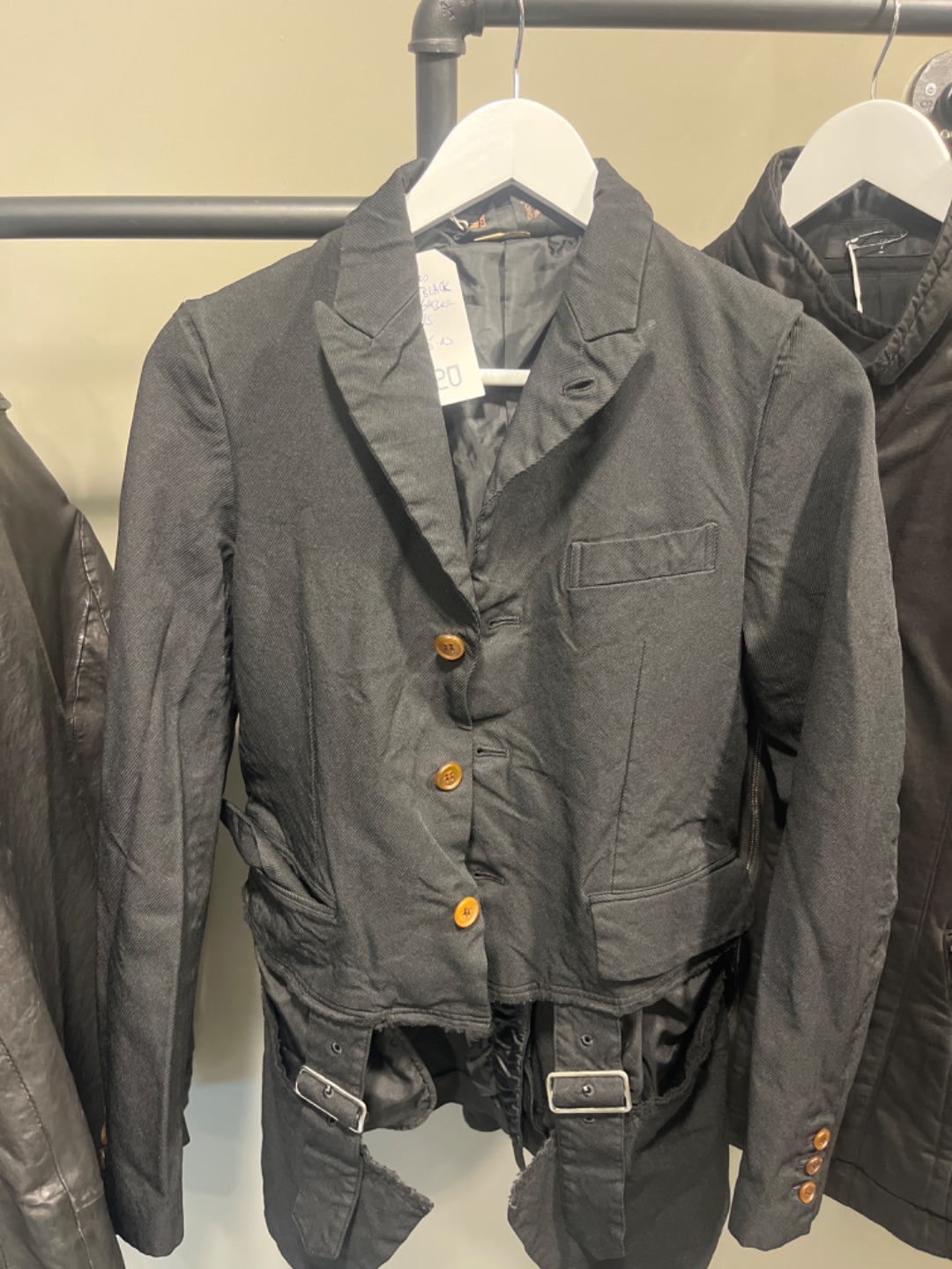 ad70095b-6bb9-454c-abae-28fb3bc62325