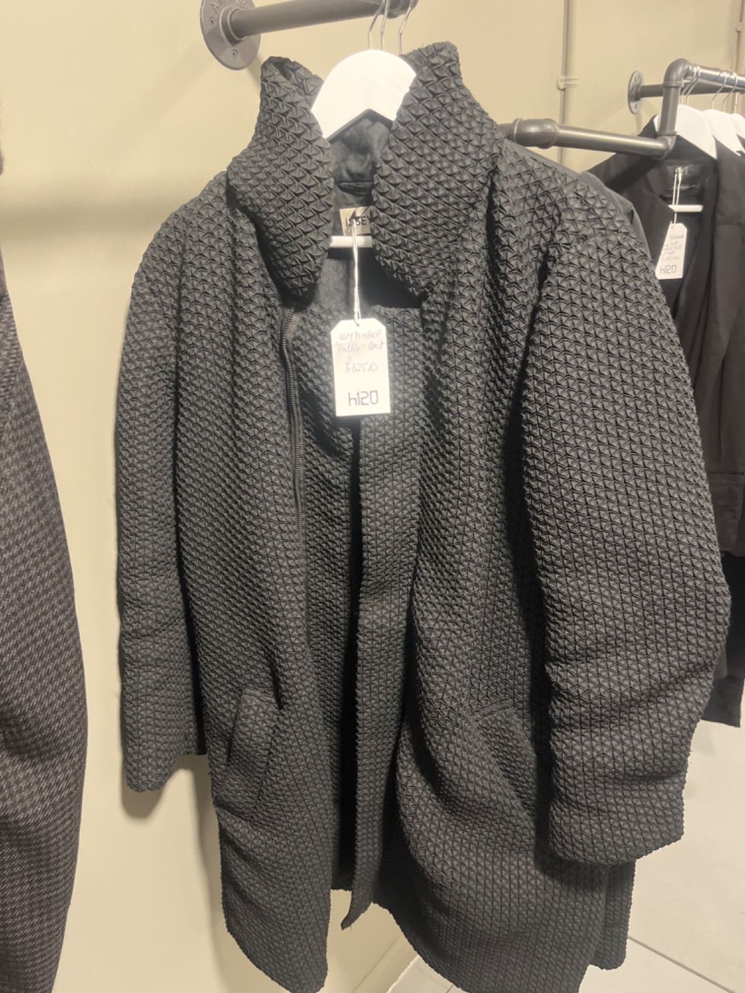 e610c815-1b24-4d01-8d23-3b682c618392