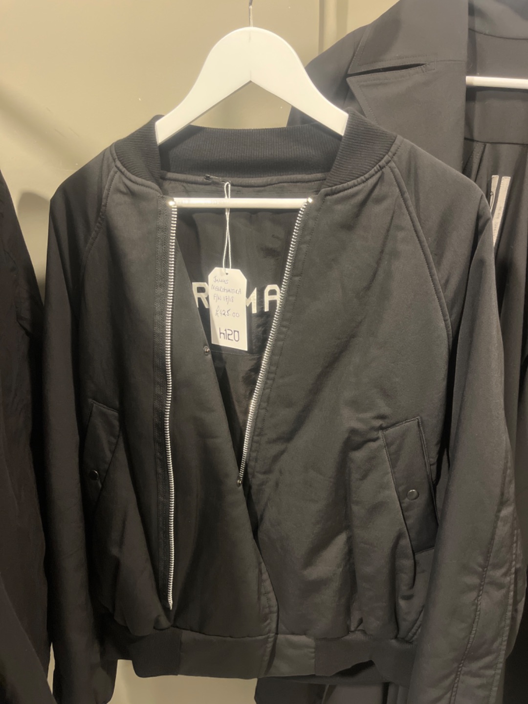 f61f9ab4-cd5d-4f6e-beec-fce4435f06df