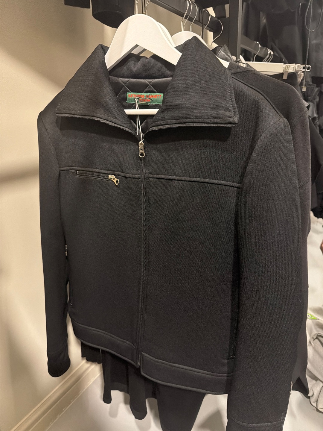 a0a64707-4641-4181-8dbc-50923cf69a28