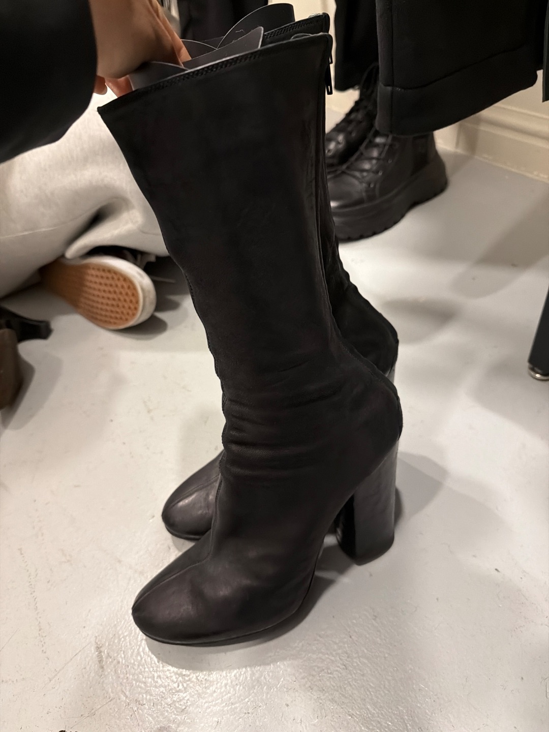 c4ec27c2-67ca-4c89-80f8-949fd703c4e8