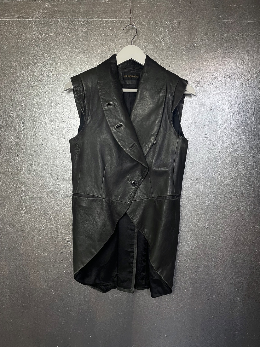 Ann Demeulemeester F/W 2006 charcoal black leather structured tailcoat waistcoat with back slit by ANN DEMEULEMEESTER in size IT 38 from COATS & JACKETS category