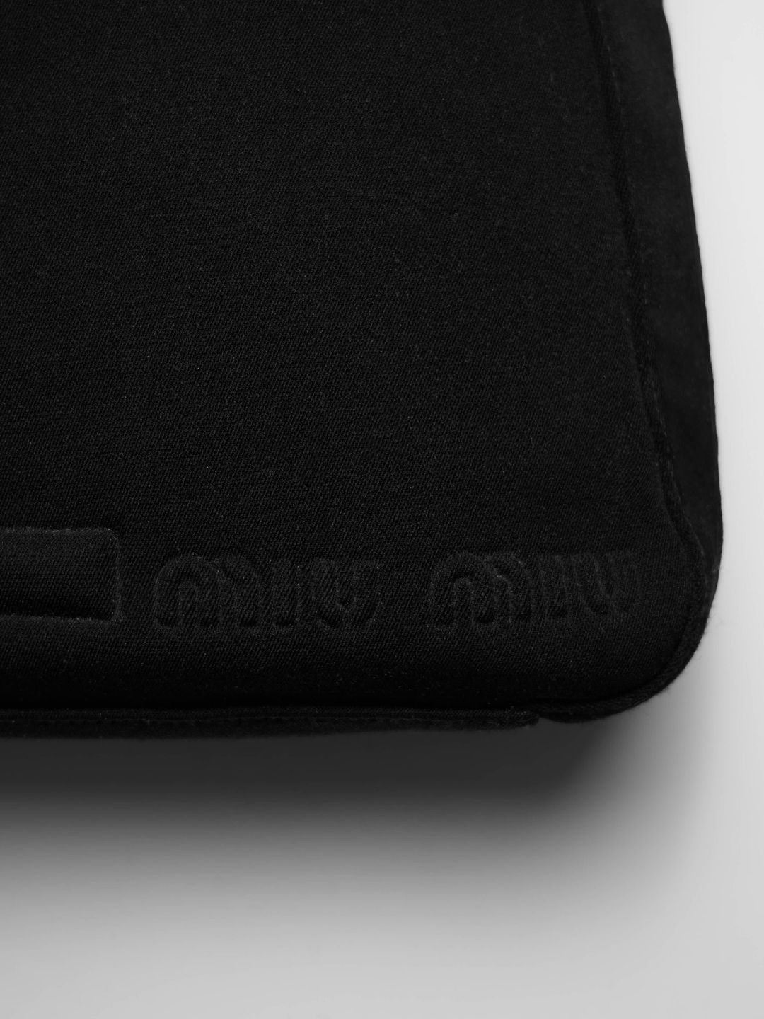 Thumbnail 18a6b655-b940-479f-90d4-497c438a0c29