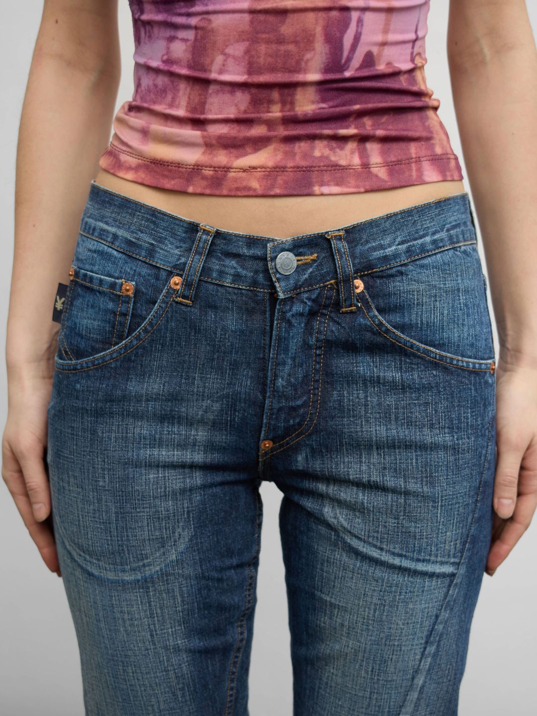 Thumbnail 9e6231d2-6e09-4701-a960-46a935d9d05f