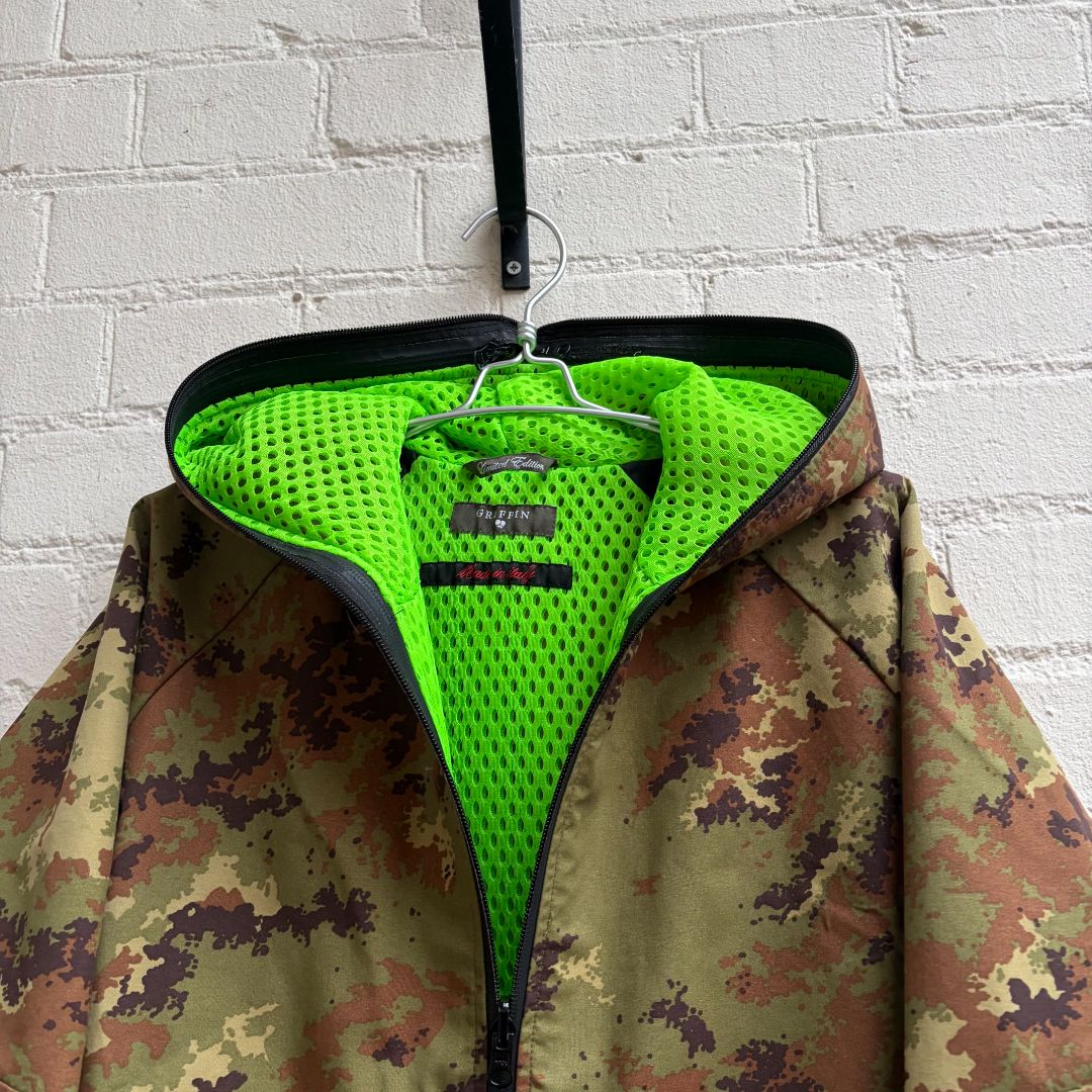 Thumbnail eca75a2b-09cc-4a62-a0c1-46011e0615a6