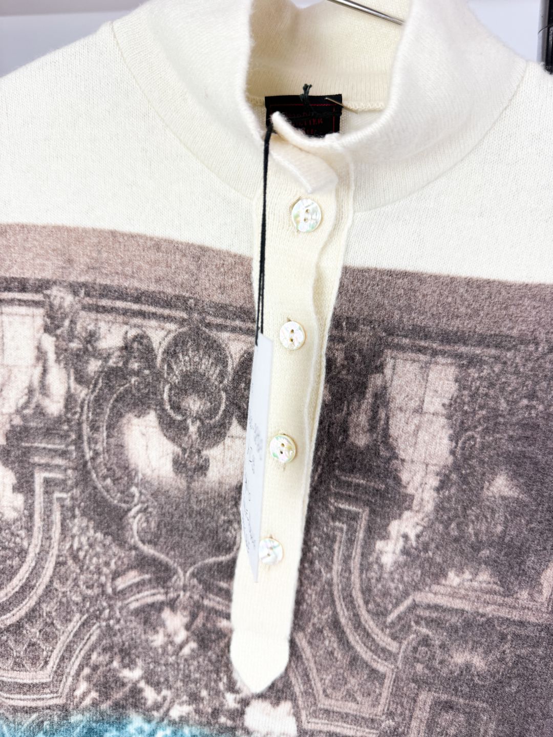 Thumbnail 3659511a-7c60-417b-9da3-0ff7c8dad367