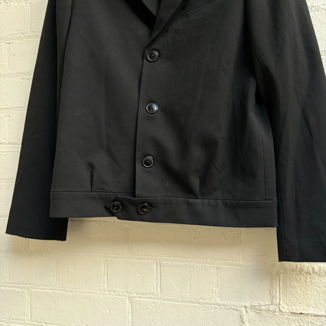 Thumbnail 838595b7-0026-40b5-9569-6d8231f7d533