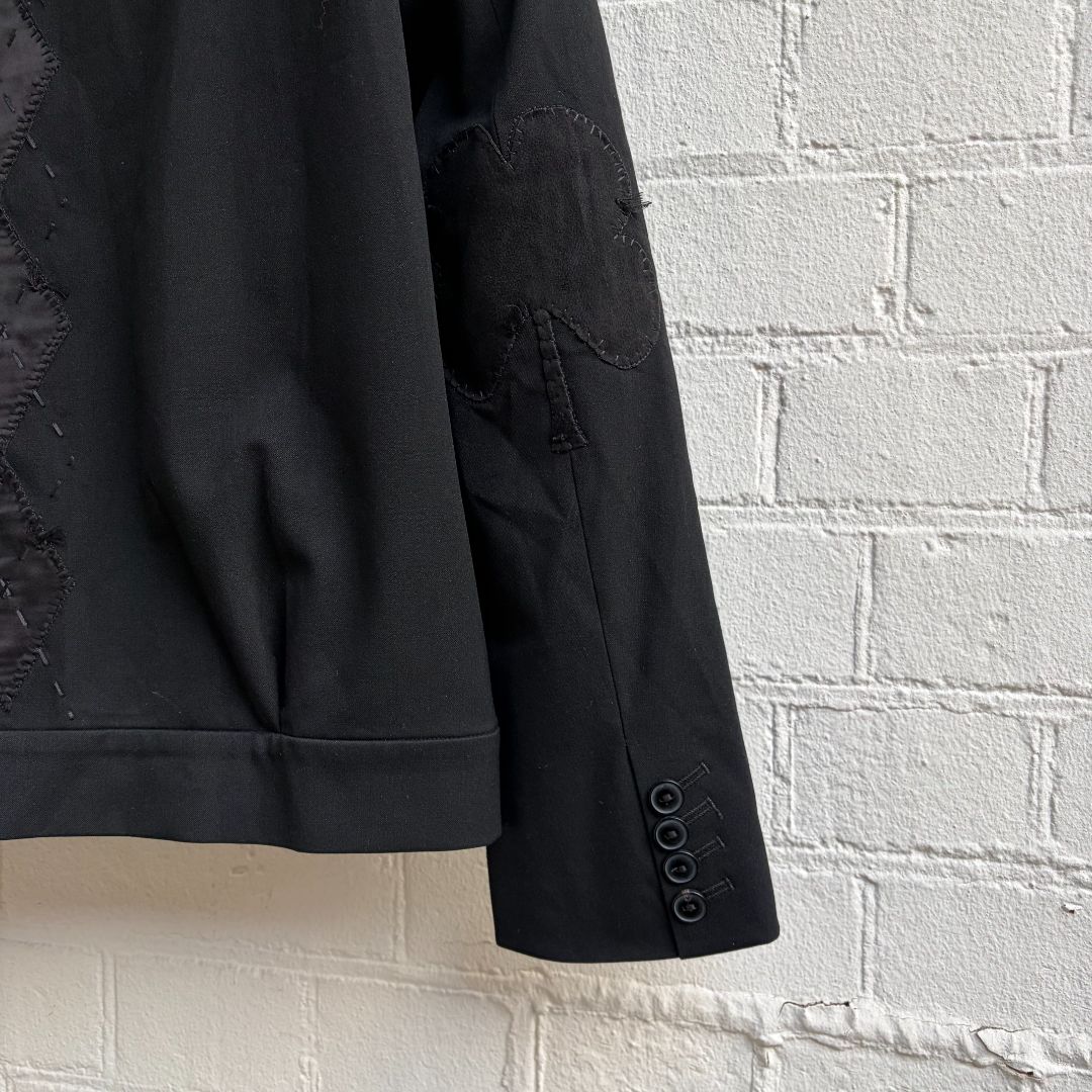 Thumbnail 82480952-fec1-4301-b67f-c022cd8b726e