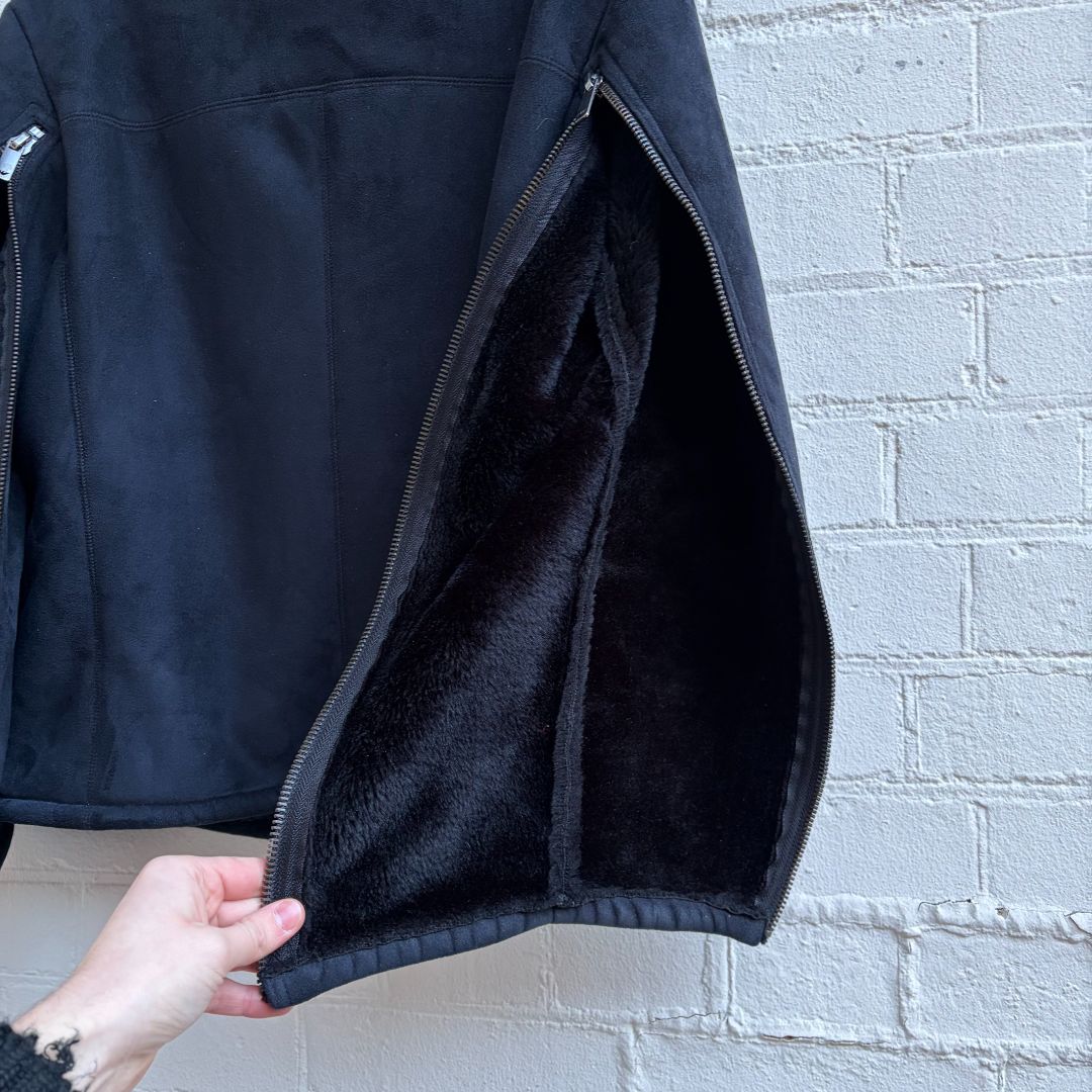 Thumbnail d1be137e-57cf-41cf-b5a7-5087220e598b