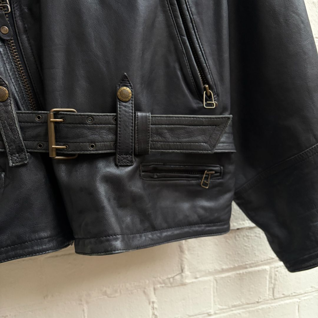 Thumbnail 249735bb-9464-43ec-bb0e-e78ee916dbcf