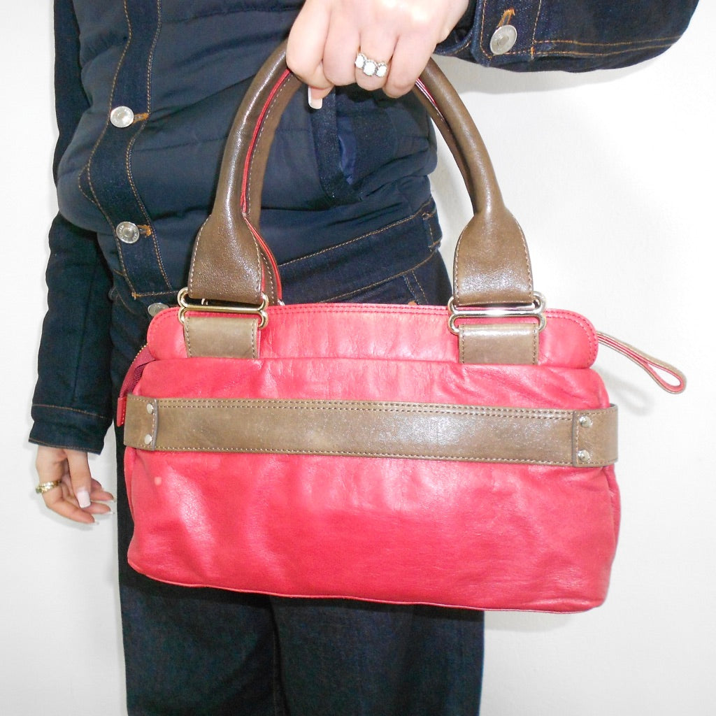 Thumbnail 55d0ef1d-b612-43e9-bb84-eee5472f0f55