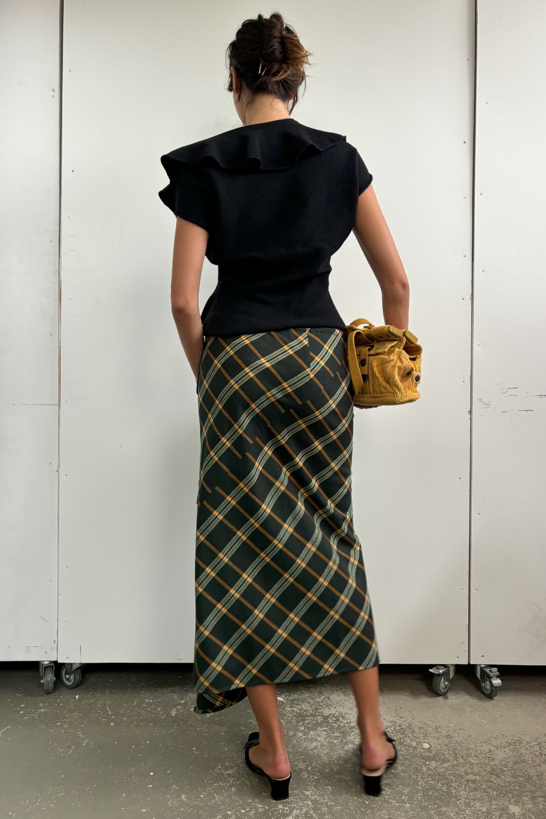 Thumbnail c438d596-7ed0-48cc-9af9-61a783d13fd8