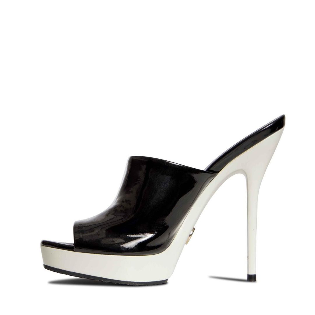 Thumbnail 8fcccf84-07b5-4665-a7d0-0654c58b9008