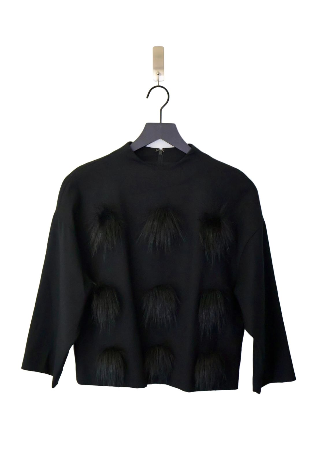 Thumbnail def6878b-5838-451f-9b08-3a5bf8d6da7a