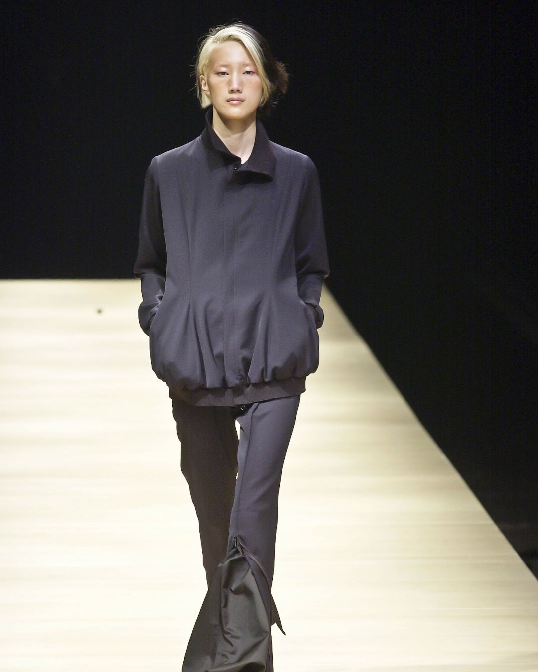 Thumbnail 115fe13b-4ba4-47f2-a931-761b3b5065dc